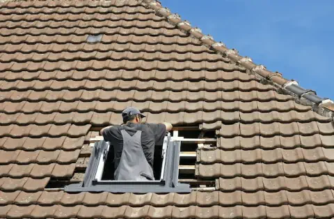 Pose de velux - Gagnac-sur-Cère